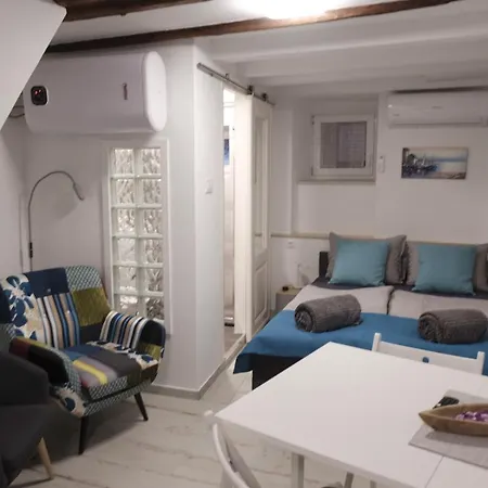 Apartment Azure - Apartment, In The Heart Of The Old Town Rovinj