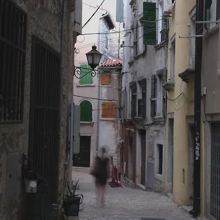 Azure - Apartment, In The Heart Of The Old Town Apartment